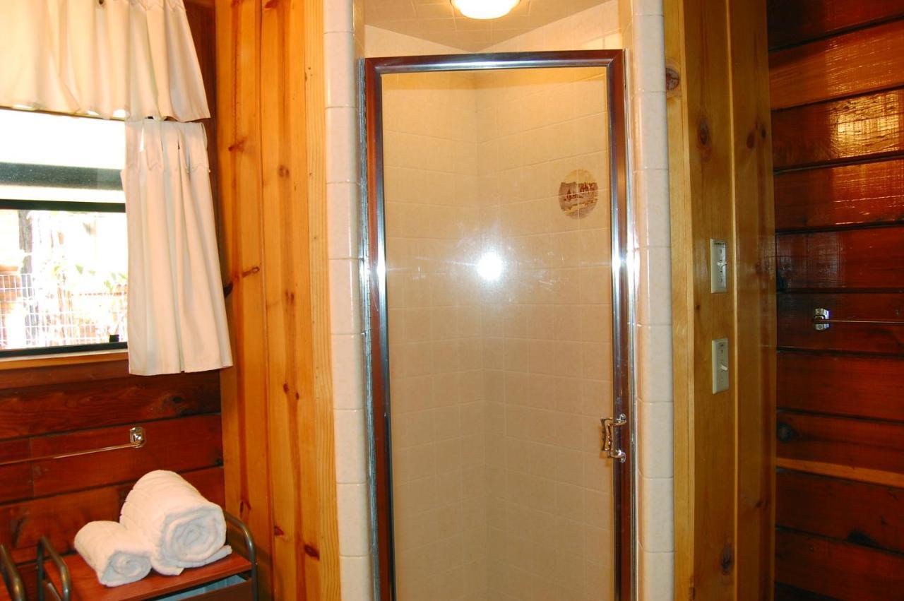 35 Cubbys Den Villa Wawona Exterior foto
